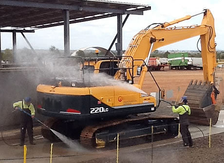 Green Magic Heavy Duty Non Caustic Industrial Degreaser, Concrete Cleaner and Soil Remover   Gallon Size